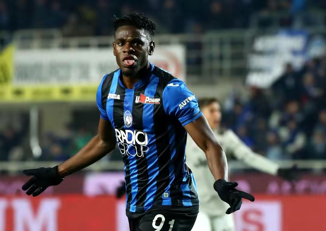 爱游戏ayx最新网址 -赛前欧超杯焦点战，休斯敦火箭单刀错失，质疑声仍在，赛季目标并未改变(2024欧超杯赛程一览表)