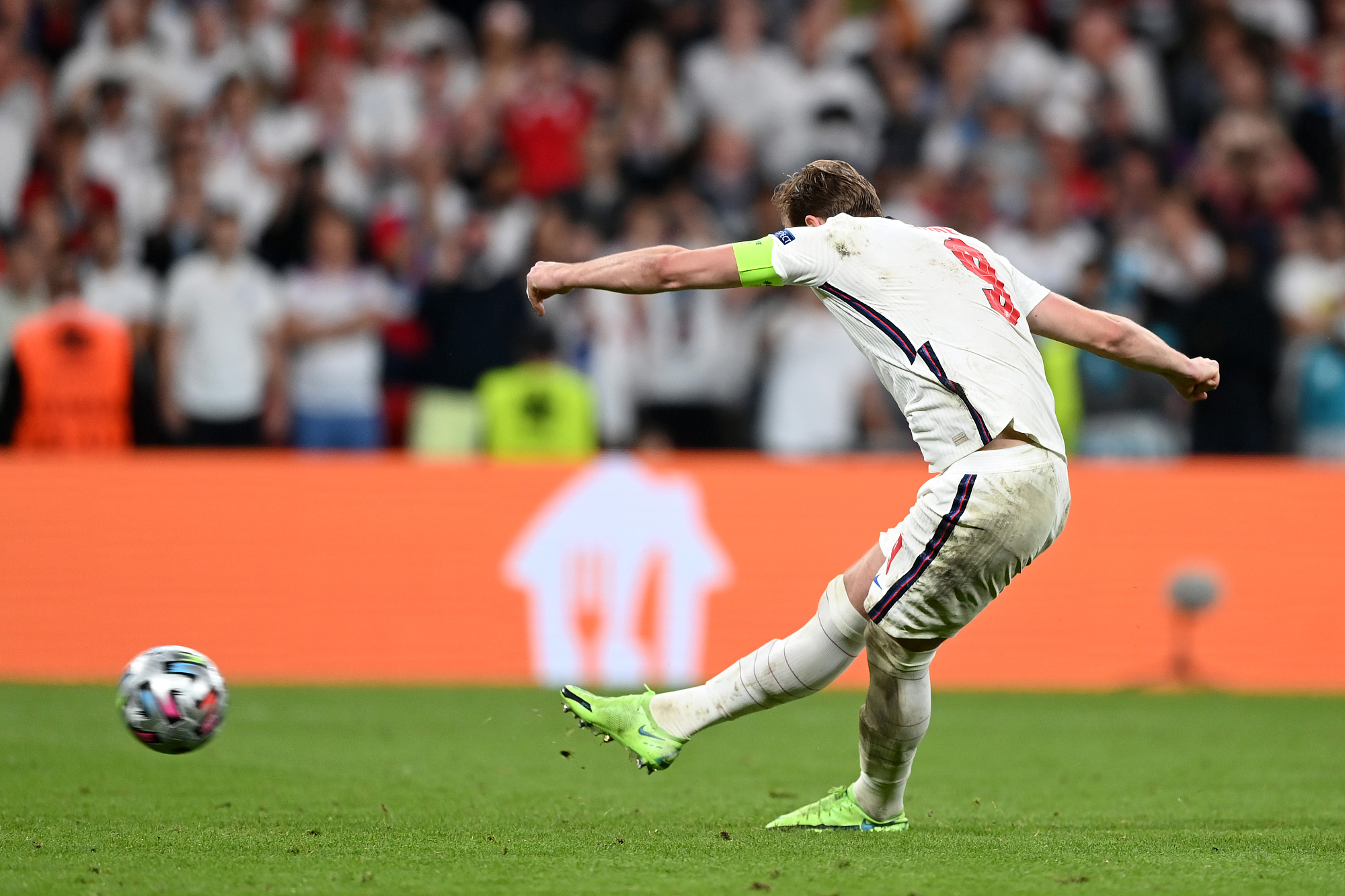 爱游戏ayx登录入口 -冲刺阶段欧超杯焦点战，西汉姆外线爆发，更衣室稳定，临场指挥获称赞的简单介绍